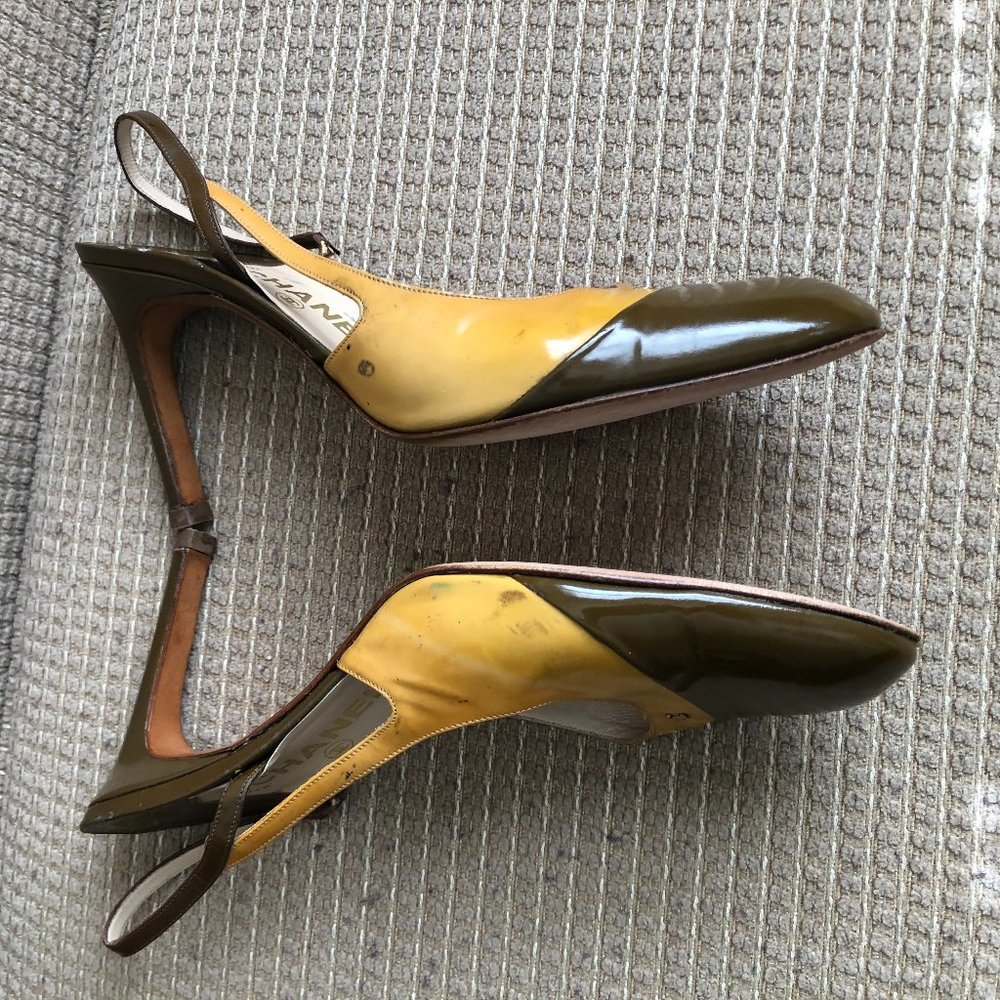 Chanel Women's Multicolor Patent Sandals. In good - Picture 8 of 12